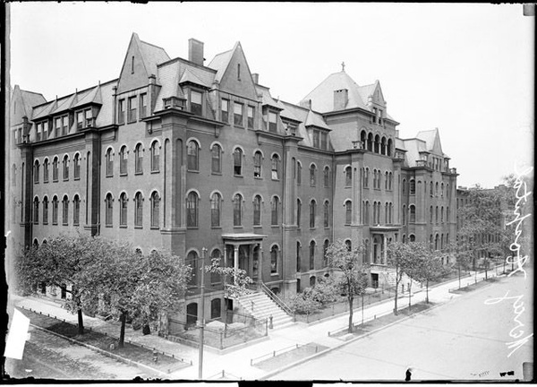 Szpital Miłosierdzia w Chicago w 1910 roku