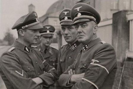 Dowódcy inspektoratów Selbstschutzu: SS-Standartenführer Ludolf Jacob von Alvensleben, SS-Obersturmbannführer Erich Spaarmann, SS-Obersturmbannführer Hans Kölzow i SS-Sturmbannführer Christian Schnug (domena publiczna)